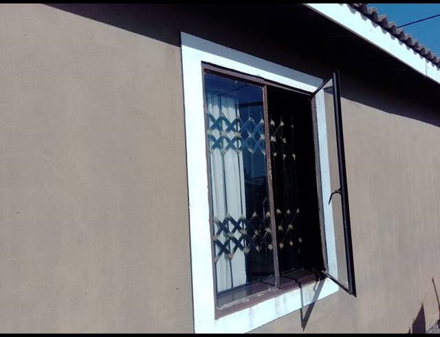 2 BEDROOM HOUSE FOR SALE IN SOSHANGUVE SOUTH